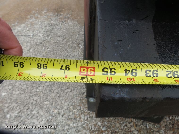 image for item DH7958 1990 International 4700 Crew Cab dump truck