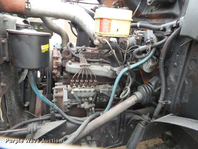 image for item DH7958 1990 International 4700 Crew Cab dump truck