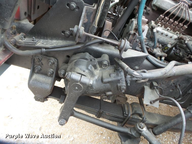 image for item DH7958 1990 International 4700 Crew Cab dump truck