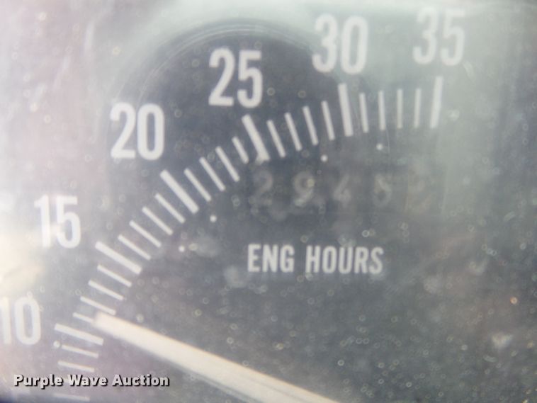 image for item DH7958 1990 International 4700 Crew Cab dump truck