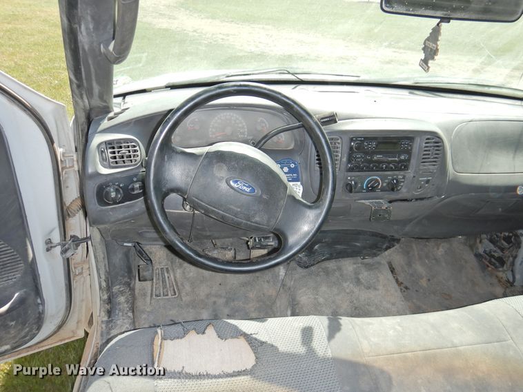 image for item DI0089 2004 Ford F150  pickup truck