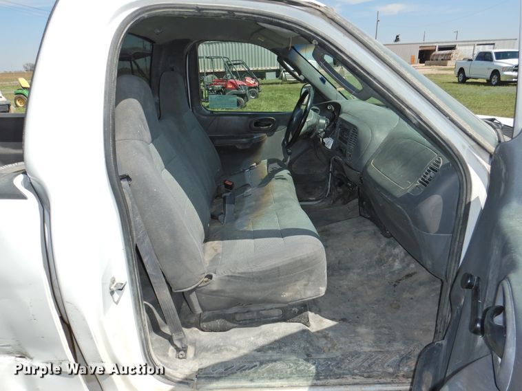 image for item DI0089 2004 Ford F150  pickup truck