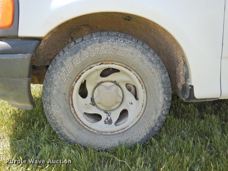 image for item DI0089 2004 Ford F150  pickup truck