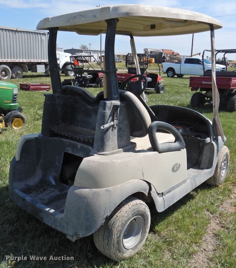 image for item DI0090 Club Car golf cart
