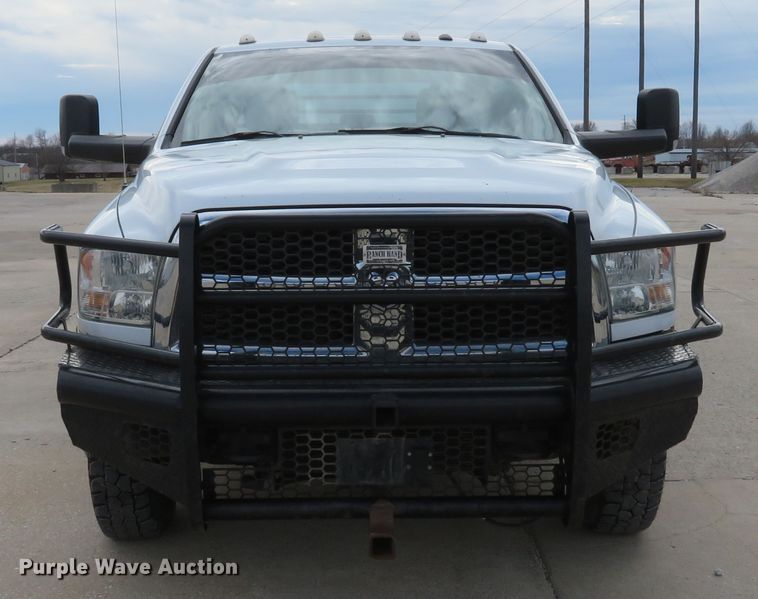 image for item DI2030 2016 Dodge Ram 3500  Crew Cab utility bed pickup truck