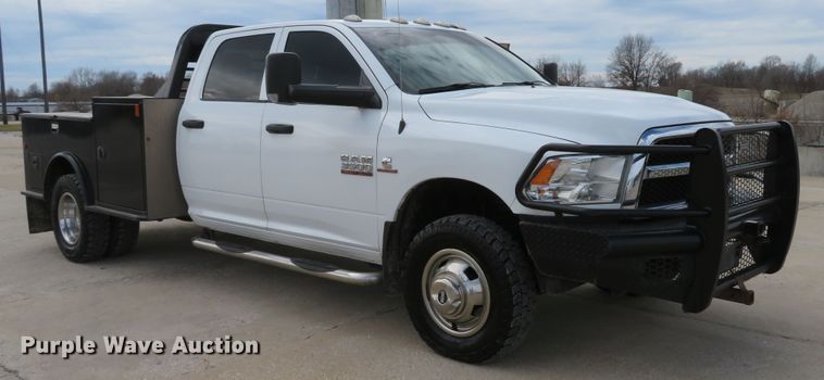 image for item DI2030 2016 Dodge Ram 3500  Crew Cab utility bed pickup truck