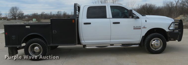 image for item DI2030 2016 Dodge Ram 3500  Crew Cab utility bed pickup truck