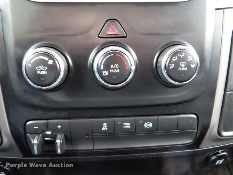 image for item DI2030 2016 Dodge Ram 3500  Crew Cab utility bed pickup truck