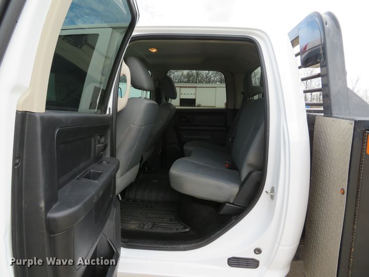 image for item DI2030 2016 Dodge Ram 3500  Crew Cab utility bed pickup truck