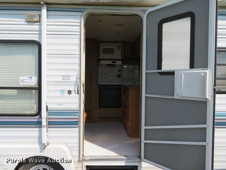 image for item DI2123 1996 Sunnybrook 26DB  camper