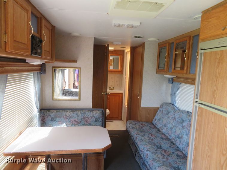 image for item DI2123 1996 Sunnybrook 26DB  camper