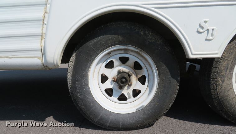 image for item DI2123 1996 Sunnybrook 26DB  camper