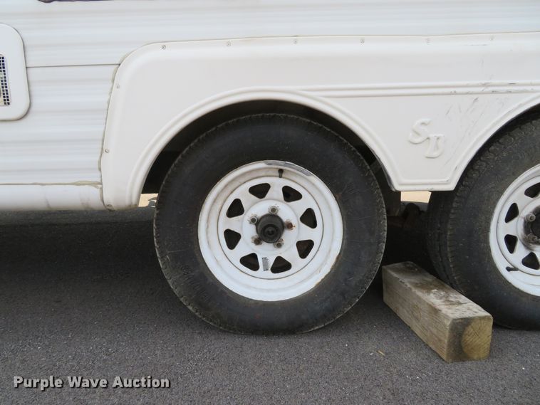 image for item DI2123 1996 Sunnybrook 26DB  camper