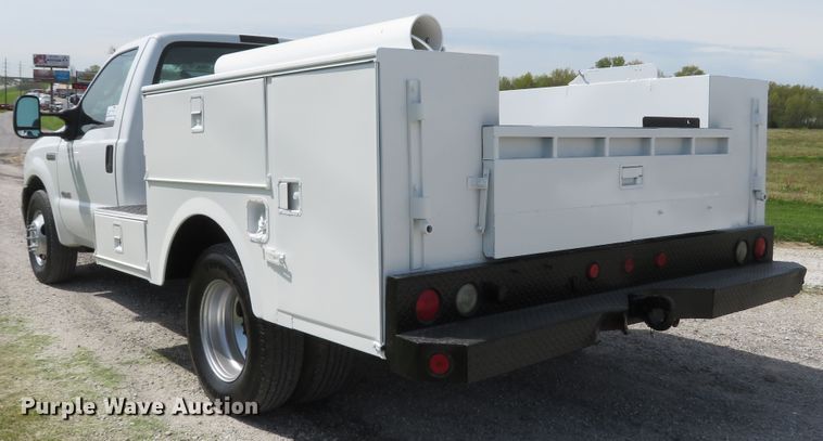 image for item DI2142 2005 Ford F350 Super Duty XL  utility bed pickup truck