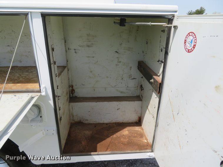 image for item DI2142 2005 Ford F350 Super Duty XL  utility bed pickup truck