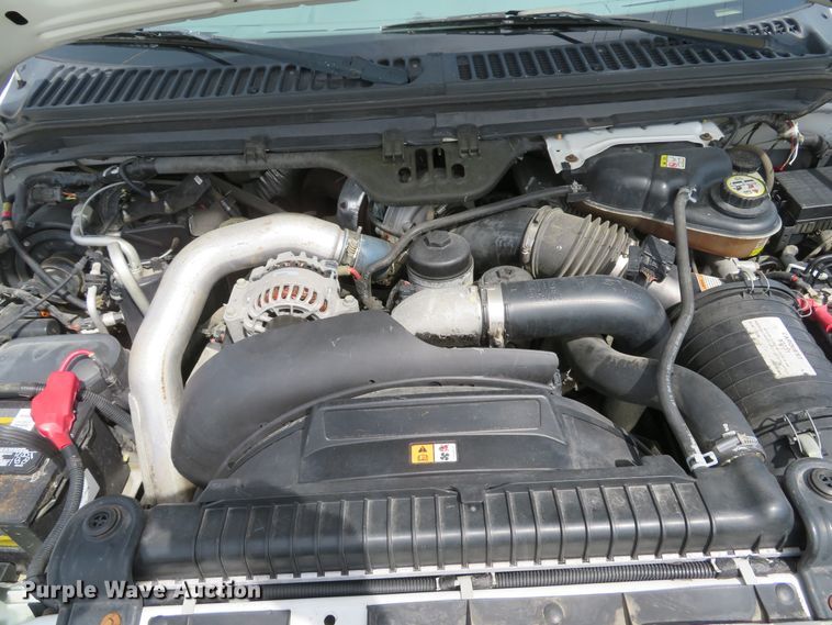 image for item DI2142 2005 Ford F350 Super Duty XL  utility bed pickup truck