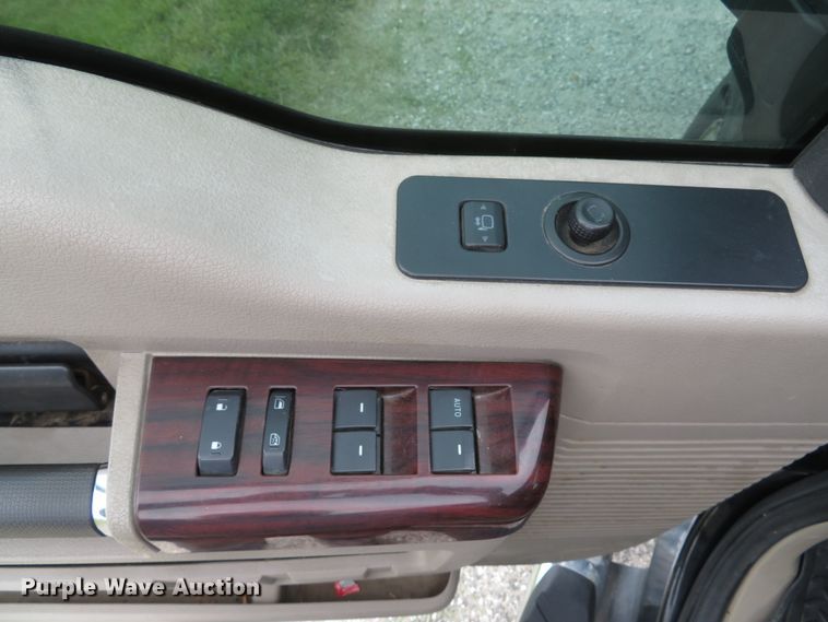 image for item DI2147 2008 Ford F350 Super Duty Lariat  Crew Cab pickup truck