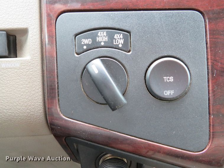 image for item DI2147 2008 Ford F350 Super Duty Lariat  Crew Cab pickup truck