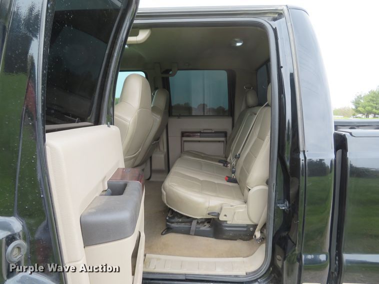 image for item DI2147 2008 Ford F350 Super Duty Lariat  Crew Cab pickup truck