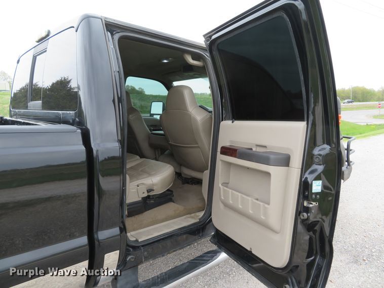 image for item DI2147 2008 Ford F350 Super Duty Lariat  Crew Cab pickup truck