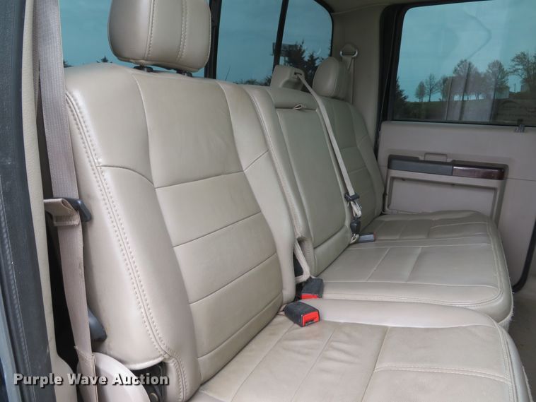 image for item DI2147 2008 Ford F350 Super Duty Lariat  Crew Cab pickup truck