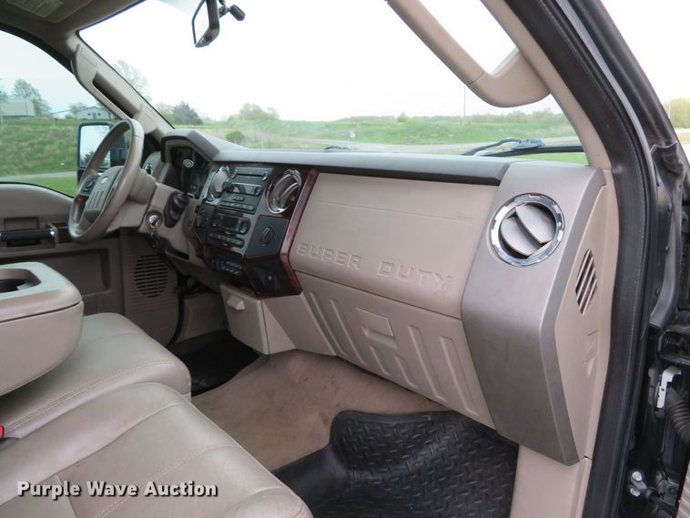 image for item DI2147 2008 Ford F350 Super Duty Lariat  Crew Cab pickup truck