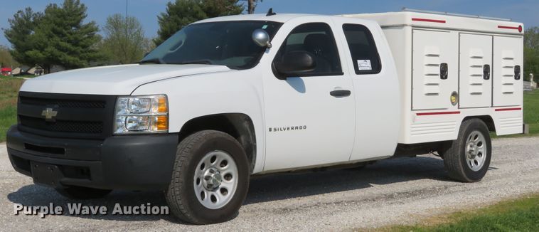 image for item DI2151 2009 Chevrolet Silverado 1500  Ext. Cab kennel bed pickup truck