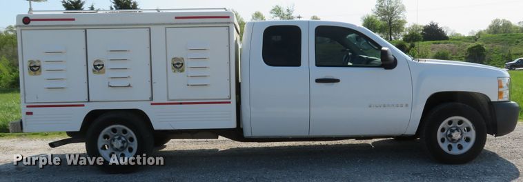 image for item DI2151 2009 Chevrolet Silverado 1500  Ext. Cab kennel bed pickup truck