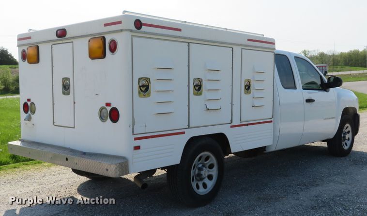 image for item DI2151 2009 Chevrolet Silverado 1500  Ext. Cab kennel bed pickup truck