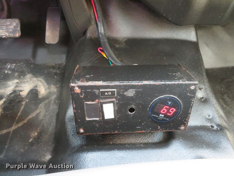 image for item DI2151 2009 Chevrolet Silverado 1500  Ext. Cab kennel bed pickup truck