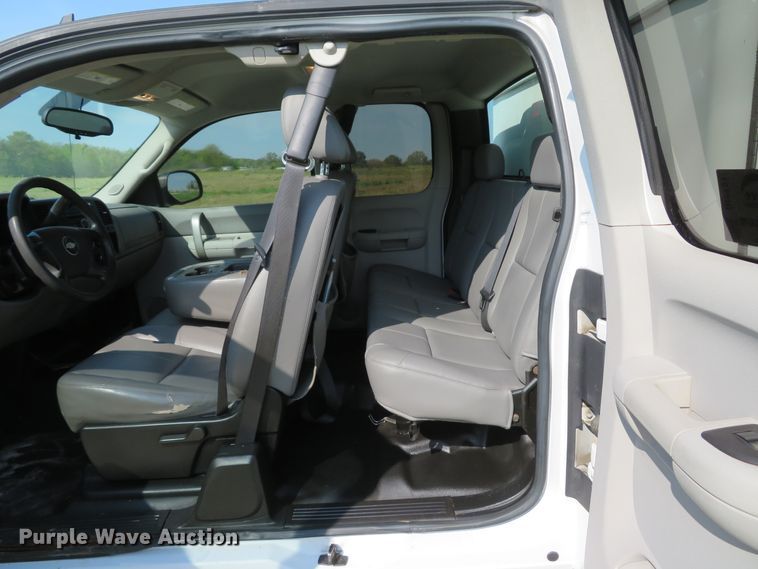 image for item DI2151 2009 Chevrolet Silverado 1500  Ext. Cab kennel bed pickup truck