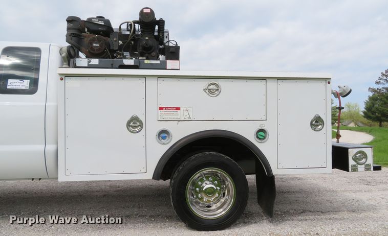 image for item DI2152 2012 Ford F550 Super Duty XL SuperCab utility bed truck