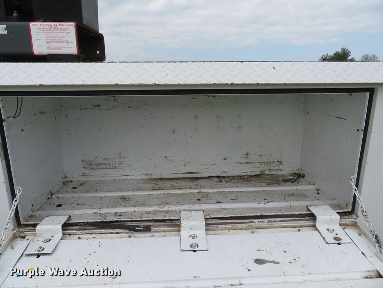 image for item DI2152 2012 Ford F550 Super Duty XL SuperCab utility bed truck