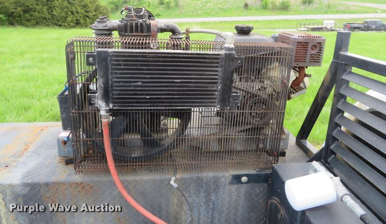 image for item DI2152 2012 Ford F550 Super Duty XL SuperCab utility bed truck