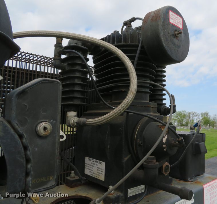 image for item DI2152 2012 Ford F550 Super Duty XL SuperCab utility bed truck