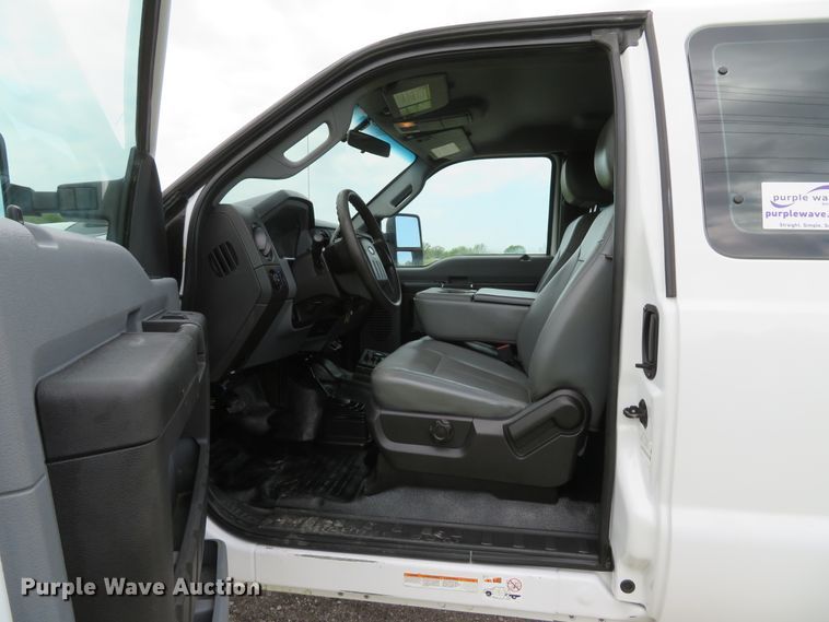image for item DI2152 2012 Ford F550 Super Duty XL SuperCab utility bed truck