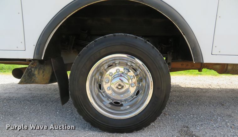 image for item DI2152 2012 Ford F550 Super Duty XL SuperCab utility bed truck