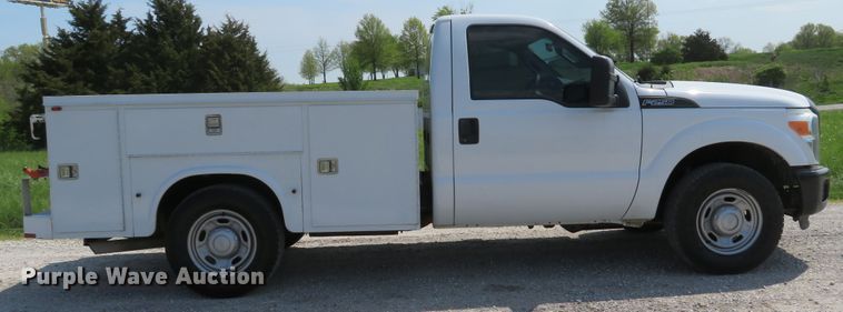 image for item DI2153 2012 Ford F250 Super Duty XL  utility bed pickup truck