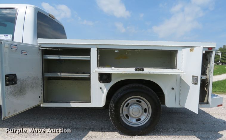 image for item DI2153 2012 Ford F250 Super Duty XL  utility bed pickup truck