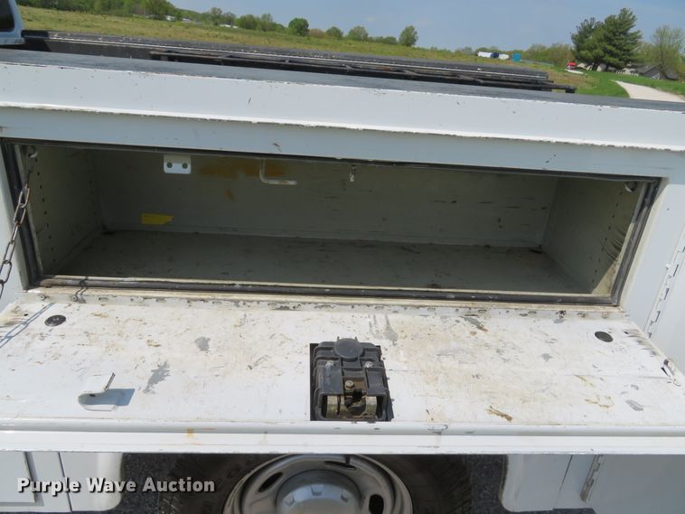 image for item DI2153 2012 Ford F250 Super Duty XL  utility bed pickup truck