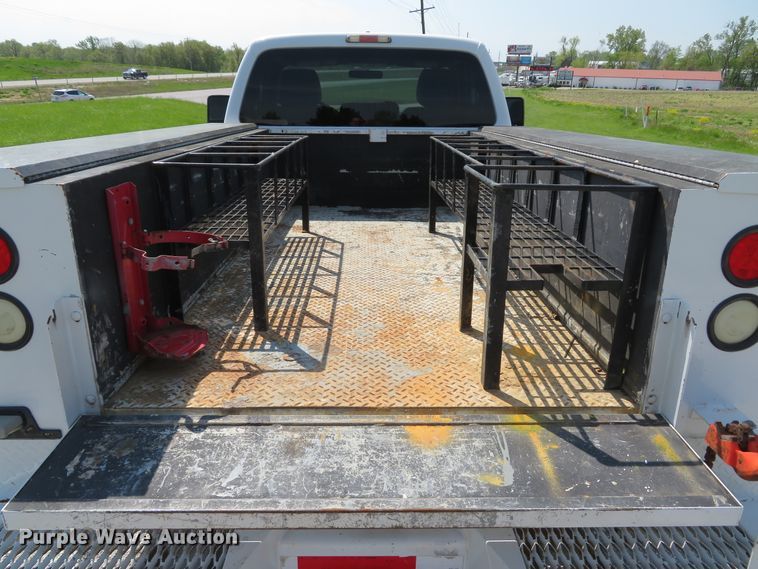 image for item DI2153 2012 Ford F250 Super Duty XL  utility bed pickup truck