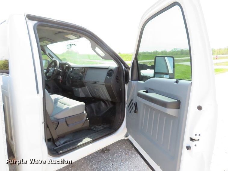 image for item DI2153 2012 Ford F250 Super Duty XL  utility bed pickup truck