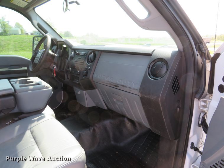 image for item DI2153 2012 Ford F250 Super Duty XL  utility bed pickup truck