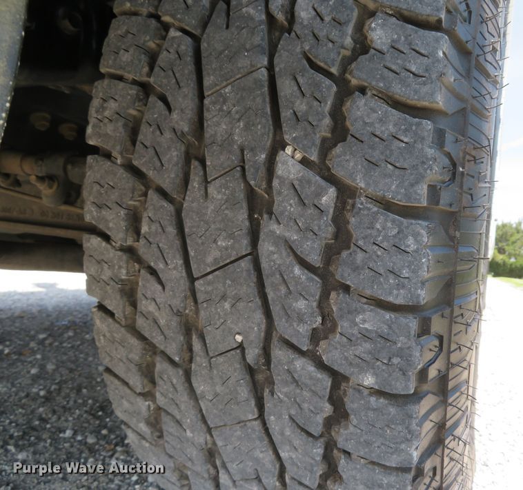 image for item DI2153 2012 Ford F250 Super Duty XL  utility bed pickup truck