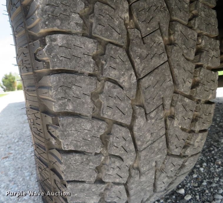 image for item DI2153 2012 Ford F250 Super Duty XL  utility bed pickup truck