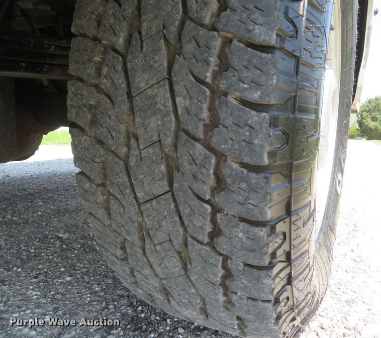 image for item DI2153 2012 Ford F250 Super Duty XL  utility bed pickup truck