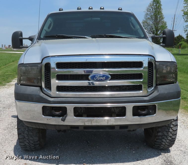 image for item DI2154 2007 Ford F350 Super Duty XLT  SuperCab flatbed pickup truck