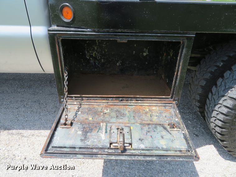 image for item DI2154 2007 Ford F350 Super Duty XLT  SuperCab flatbed pickup truck