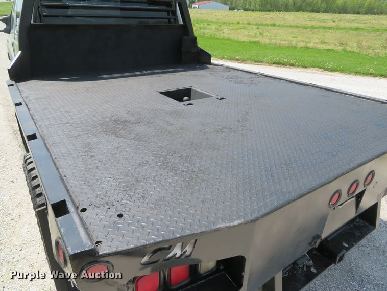 image for item DI2154 2007 Ford F350 Super Duty XLT  SuperCab flatbed pickup truck