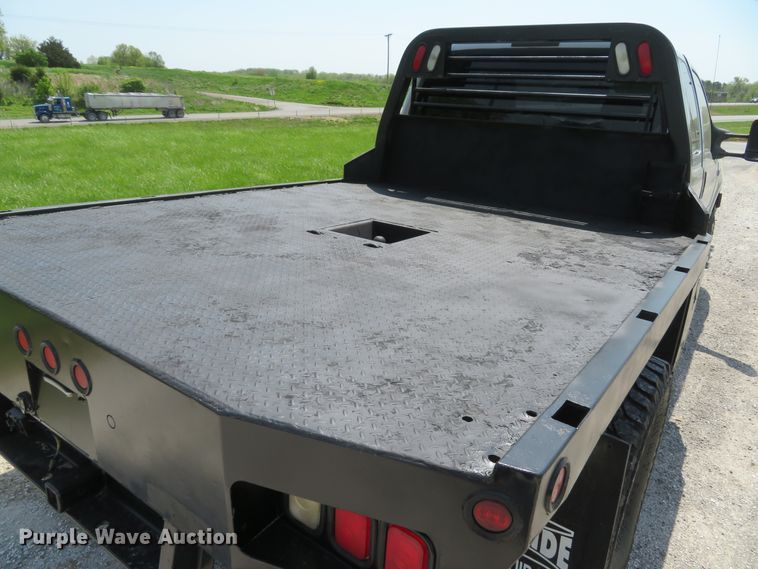 image for item DI2154 2007 Ford F350 Super Duty XLT  SuperCab flatbed pickup truck